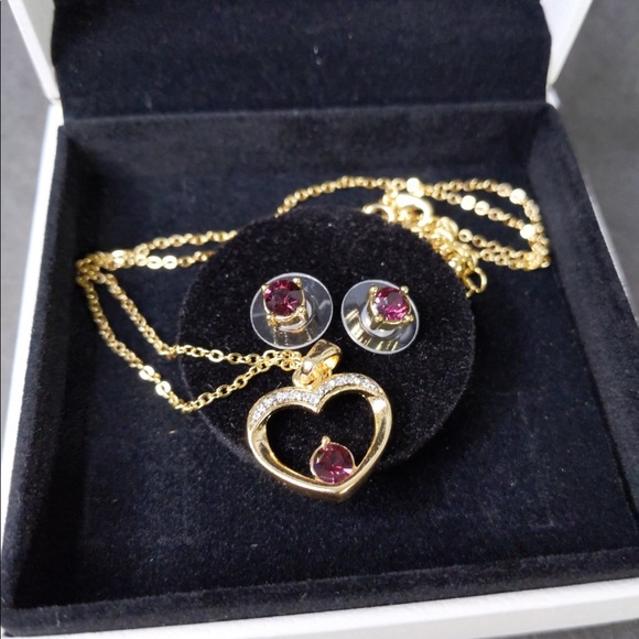 Gold Tone Necklace & Earring Set - Picture 6 of 9